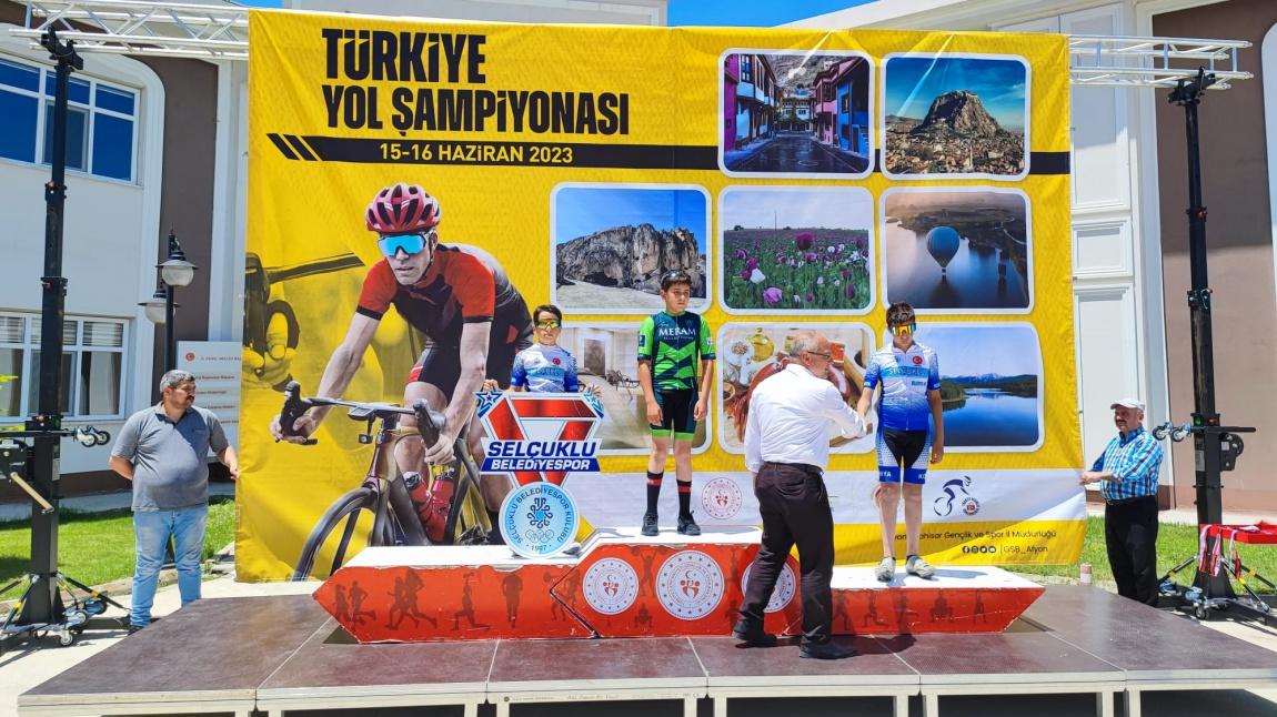 Bisiklet Yarışında Türkiye İkinciliği